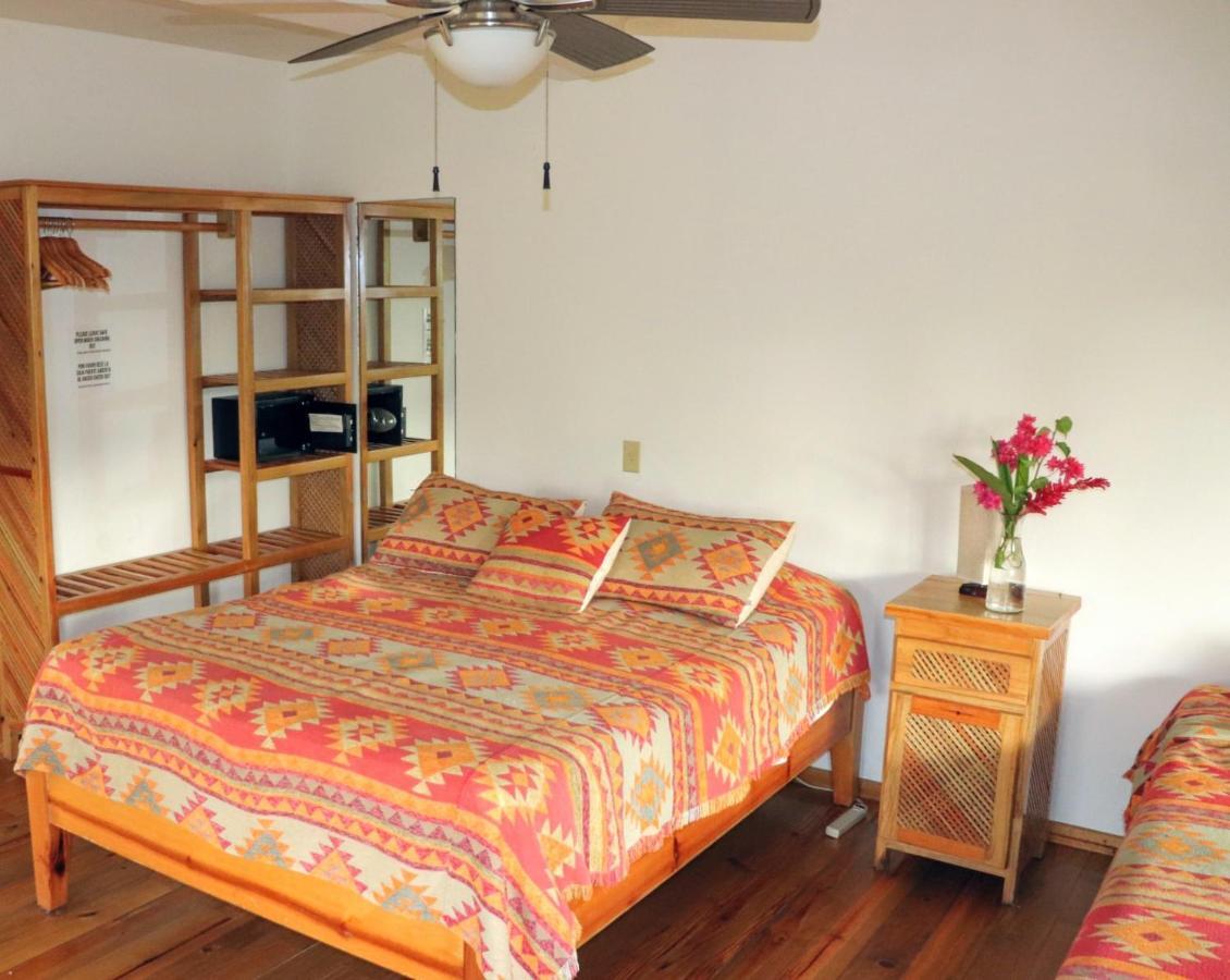 Hotel Posada Seremein Roatan West Bay Exterior foto