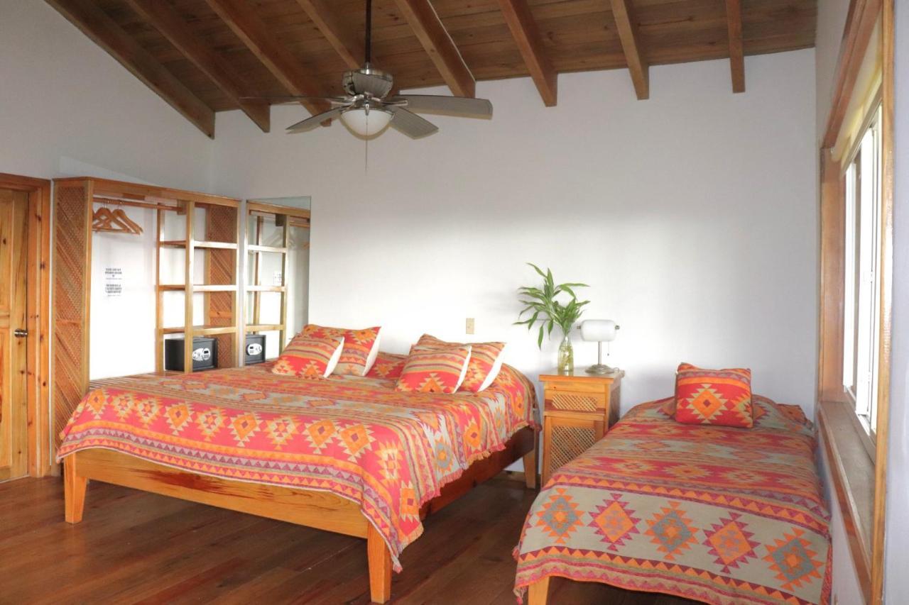 Hotel Posada Seremein Roatan West Bay Exterior foto