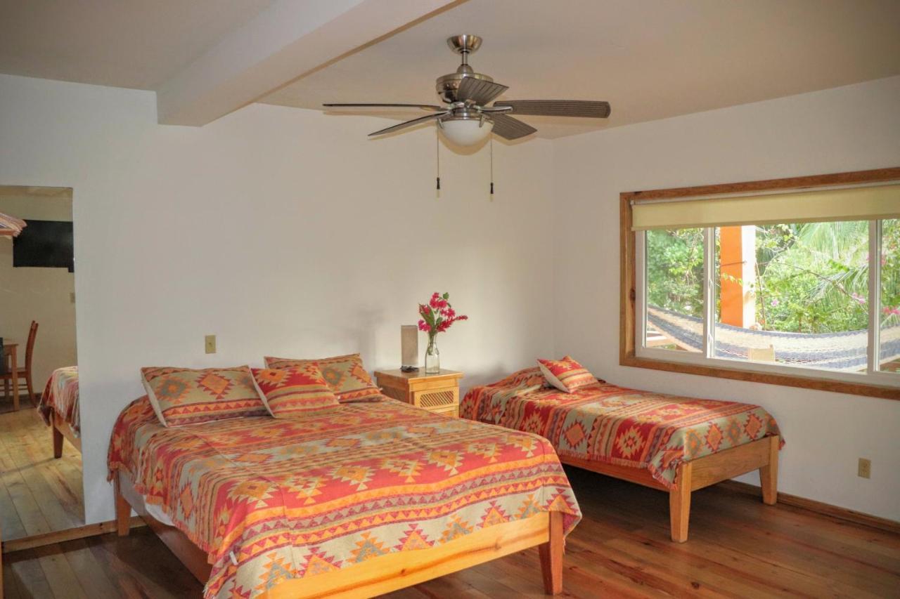 Hotel Posada Seremein Roatan West Bay Exterior foto