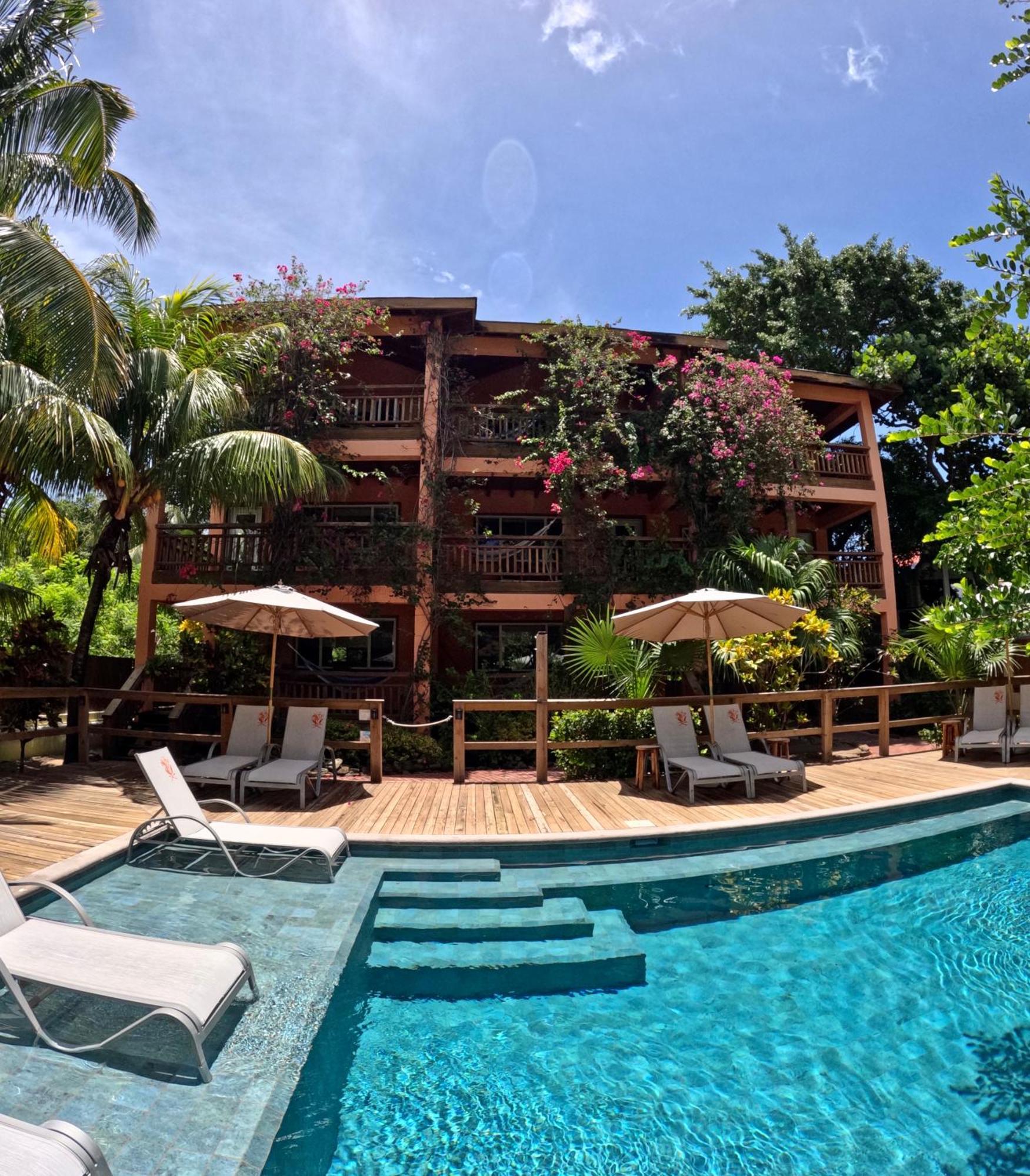 Hotel Posada Seremein Roatan West Bay Exterior foto